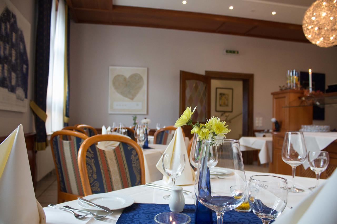 Hotel Schuetzenburg ブルシャイト エクステリア 写真