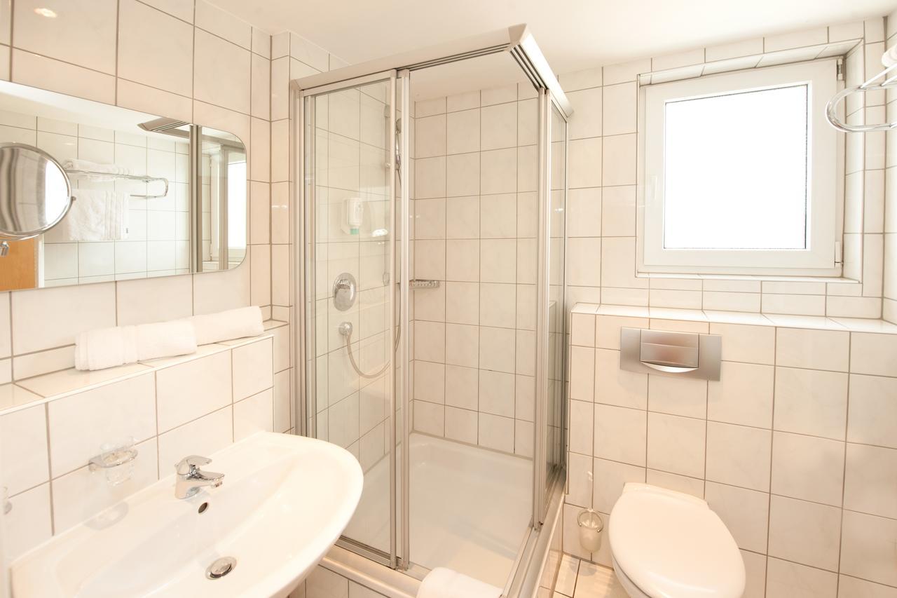 Hotel Schuetzenburg ブルシャイト エクステリア 写真