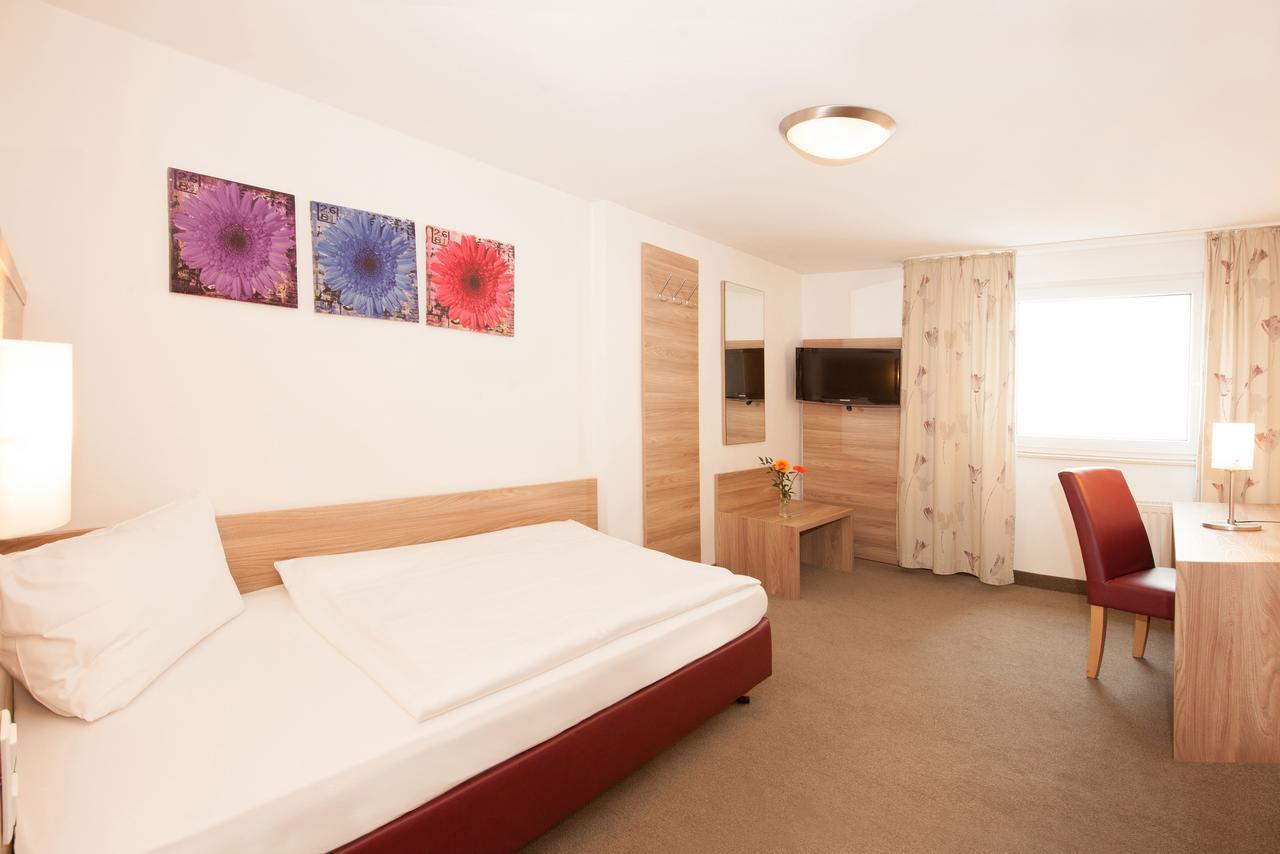 Hotel Schuetzenburg ブルシャイト エクステリア 写真